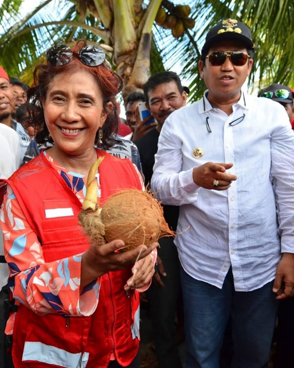 9 Momen Tak Terlupakan Susi Pudjiastuti Saat Menjadi Menteri Kelautan