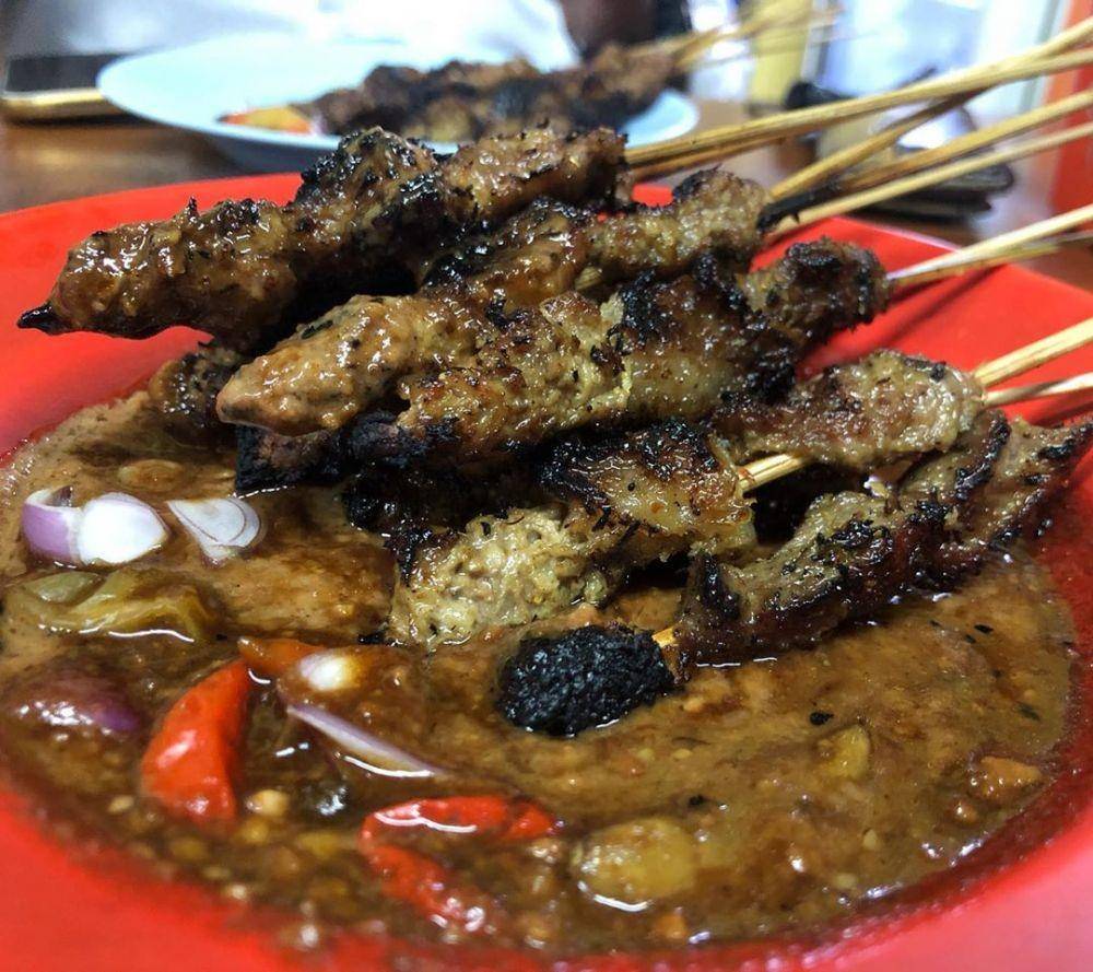 sate klopo (instagram.com/diradori)
