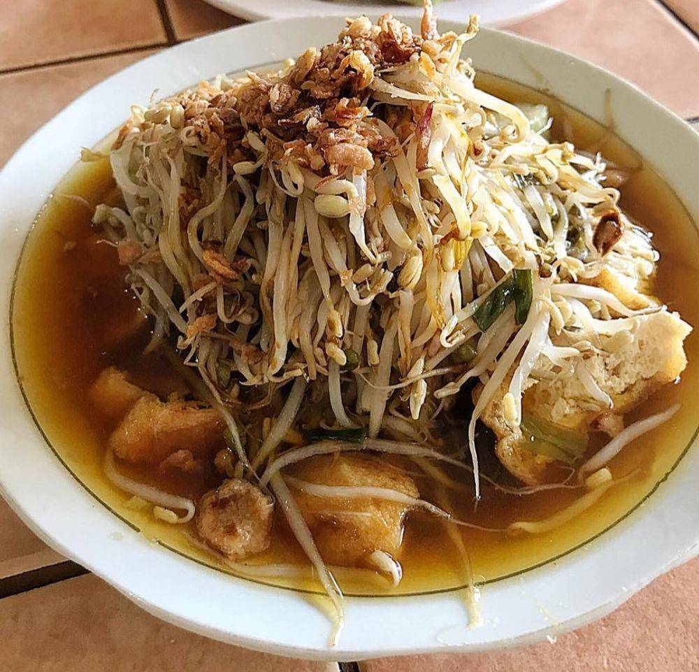 lontong balap (instagram.com/linagui.kitchen)