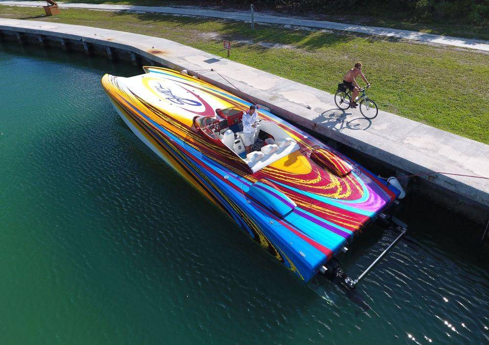 yachtchartersofmiami.com