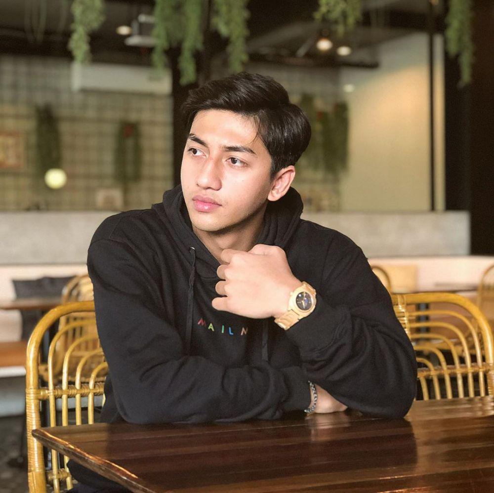 Instagram/harrisvriza