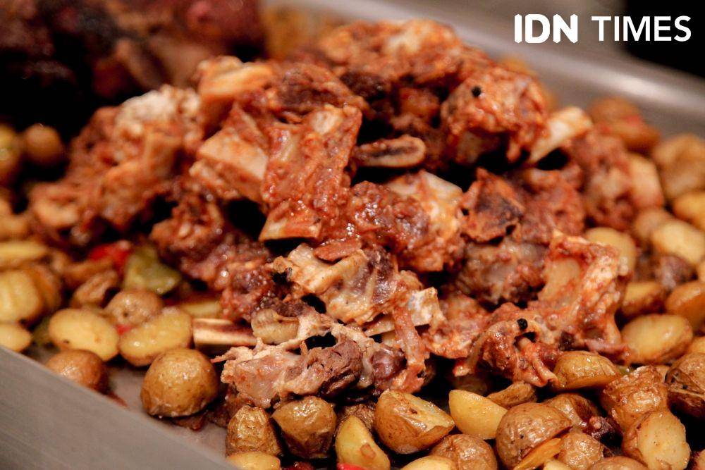 Aneka menu olahan daging di The Pavilion JW Marriott Surabaya. IDN Times/Naufal Al Rahman
