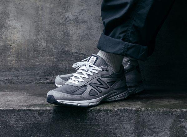 5 Rekomendasi Sneaker Dad Shoes Pria Terbaik