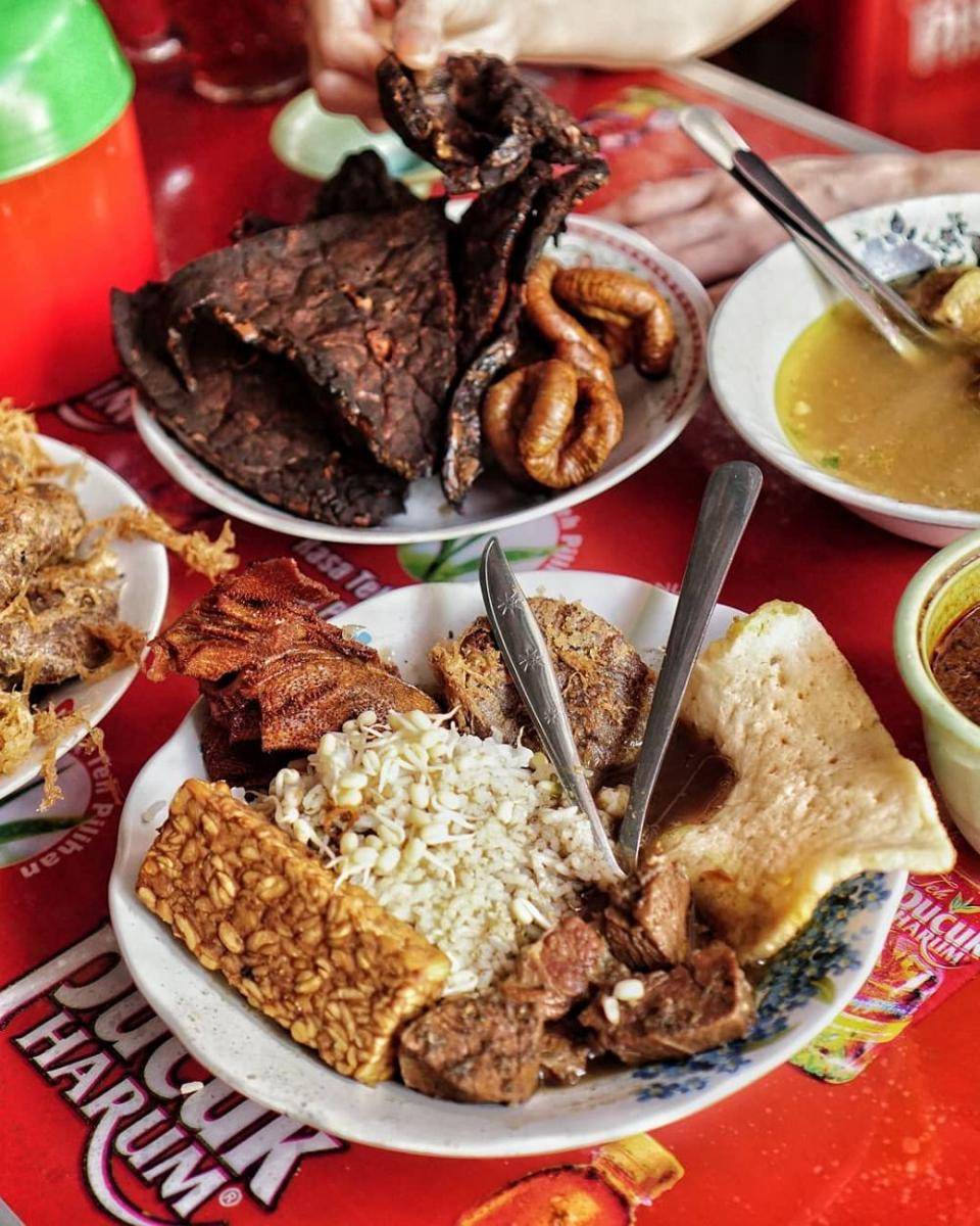 rawon (instagram.com/sbykulinerinfo)