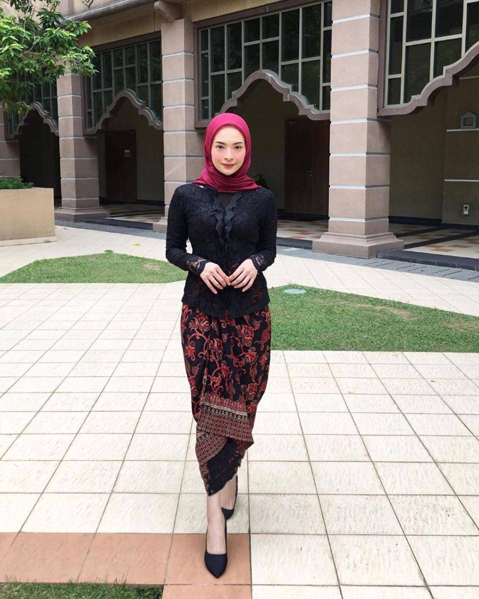 instagram.com/farahfarhanaaaaa