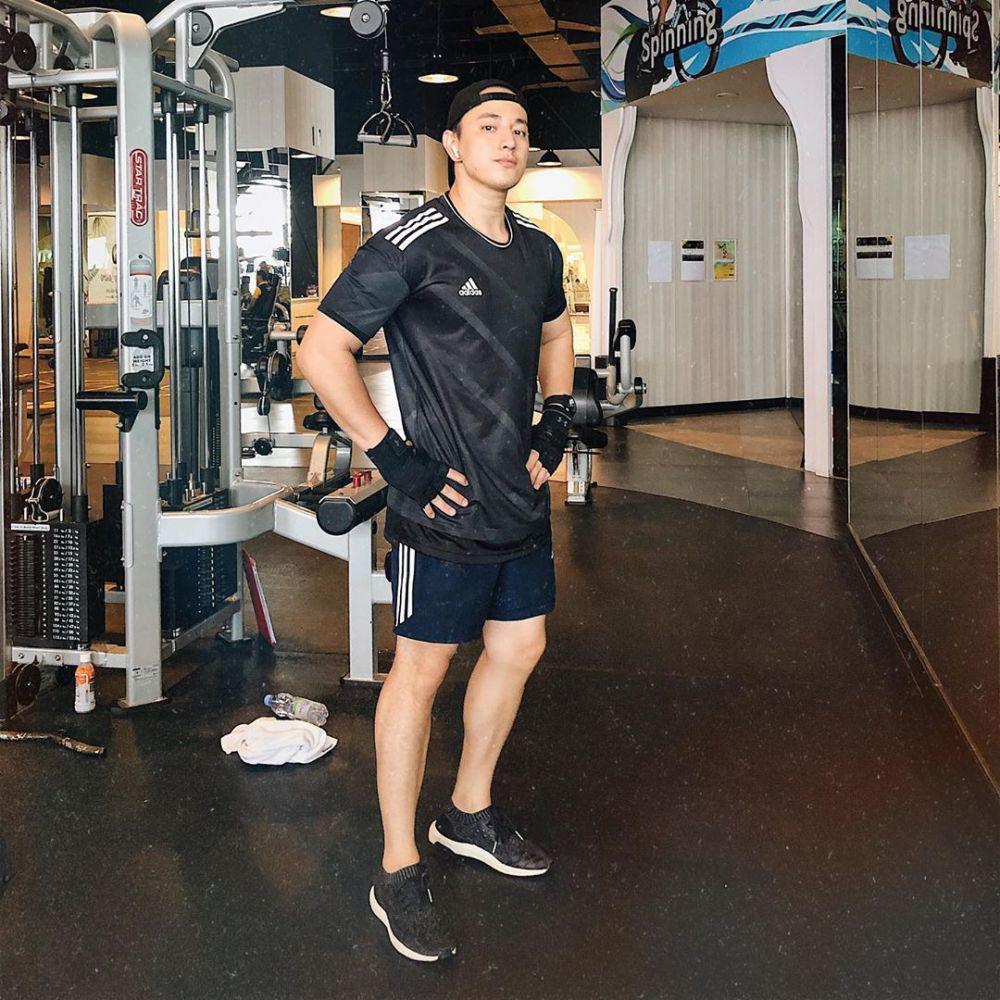 instagram.com/billydavidson_