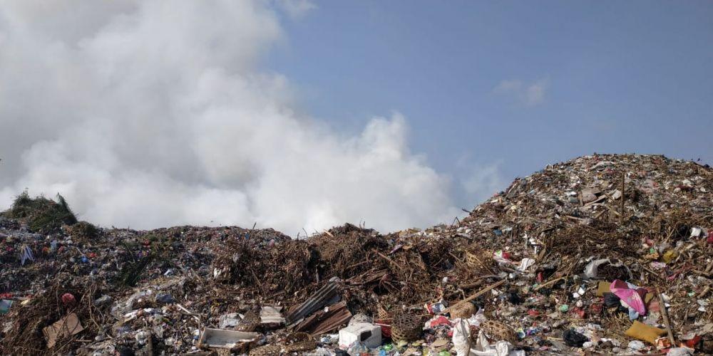 Fakta-fakta Tentang TPA Suwung, Warga Diteror Bau & Lalat Sejak 1985