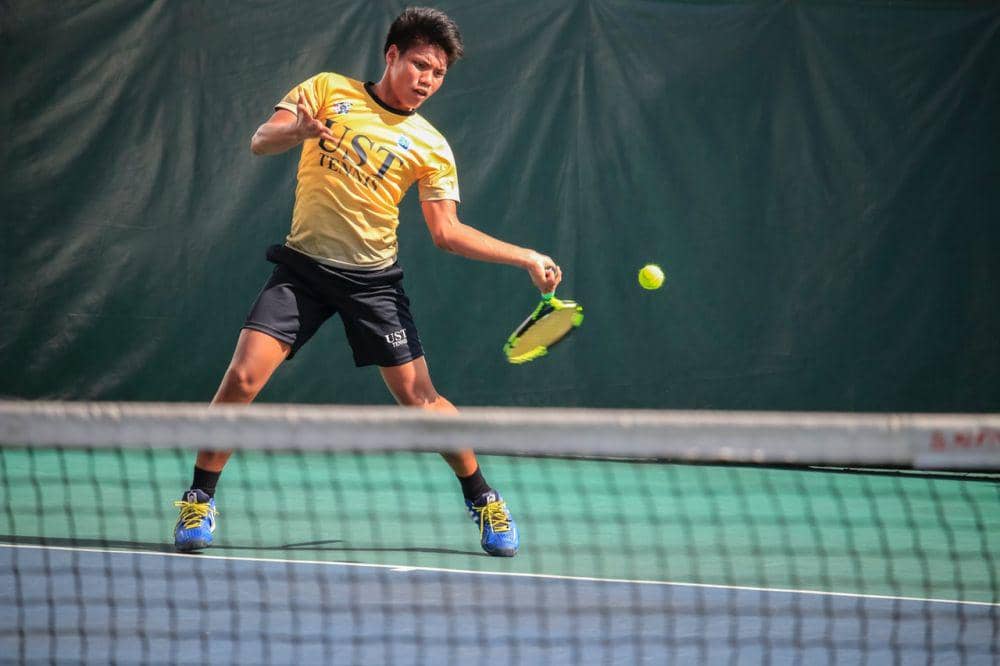 perbedaan sepatu pickleball dan tenis