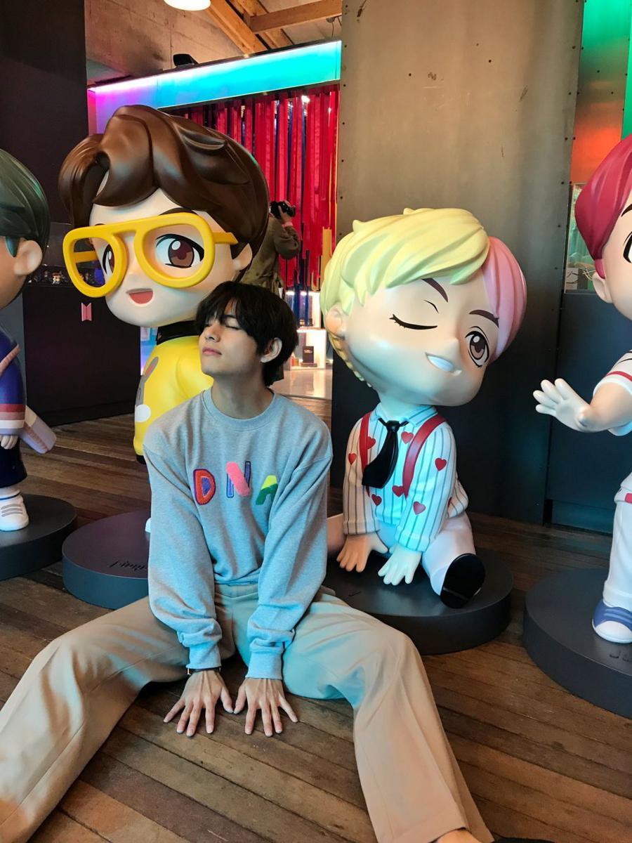 twitter.com/bts_twt