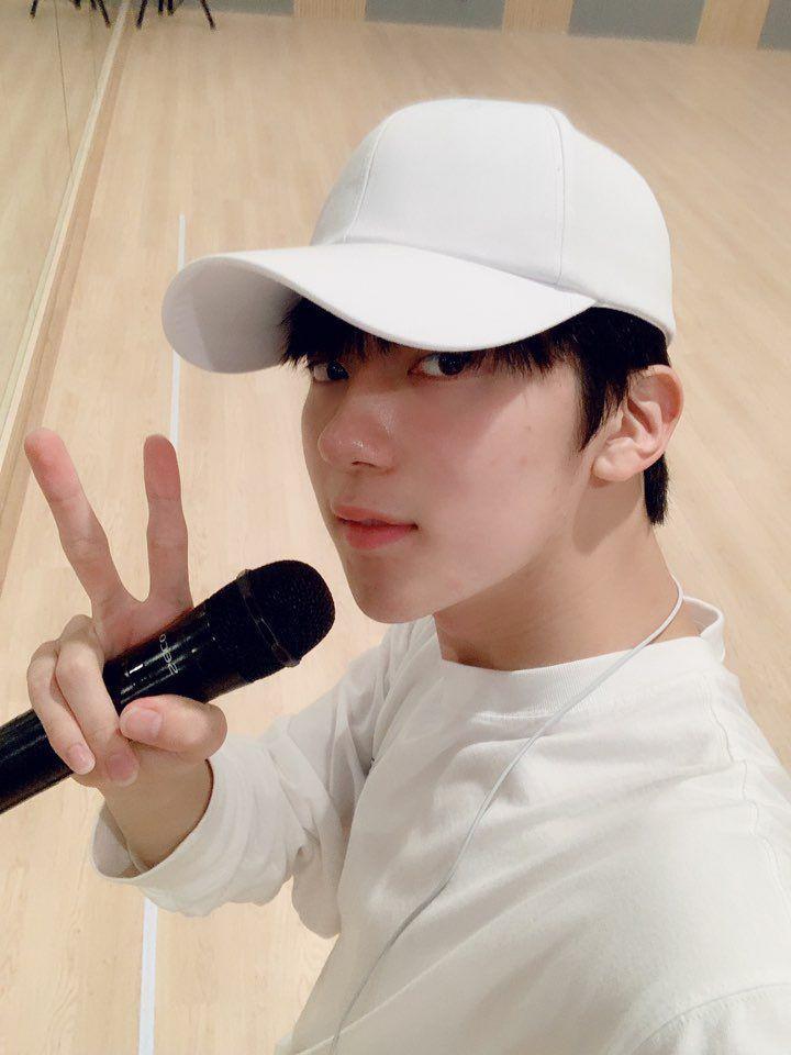 10 Potret Menawan Yechan 1THE9, Mirip Park Solomon?