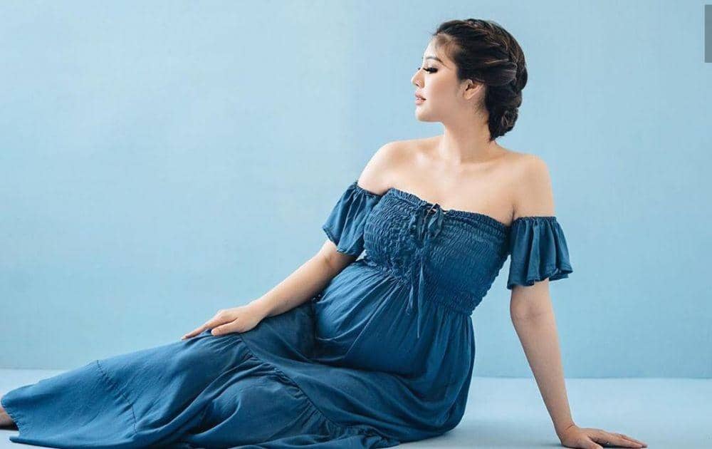 Baby Bumb, 10 Maternity Shoot Anggun ala Ariska Putri Pertiwi