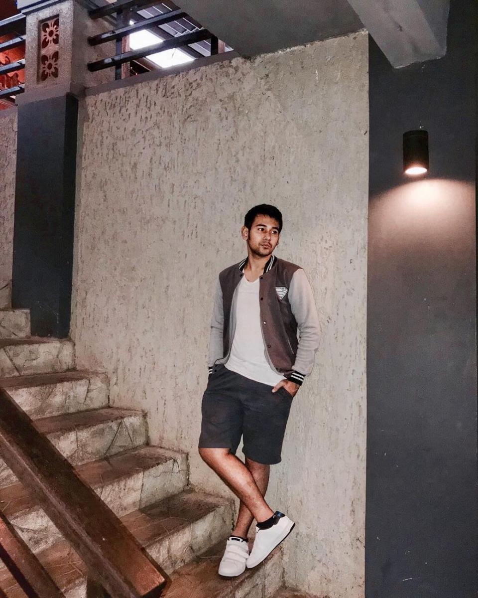 9 Potret Kece Rendy Septino, Aktor FTV yang Kian Macho dan Manly Abis