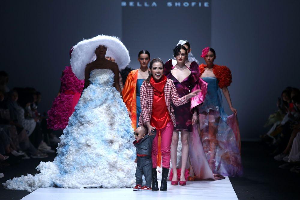 Intip Karya Bella Shofie di Panggung JFW 2020