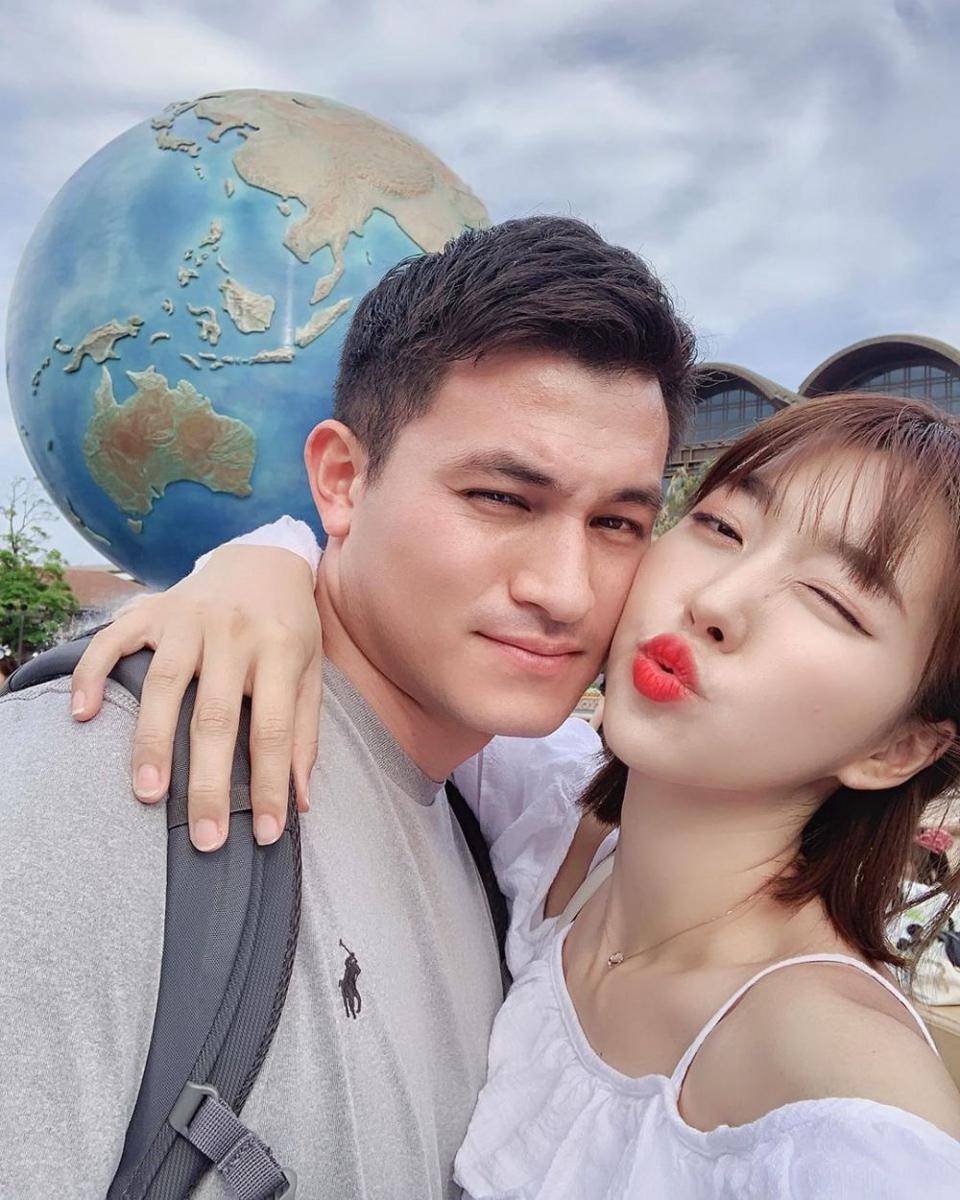 Instagram/chrisokano