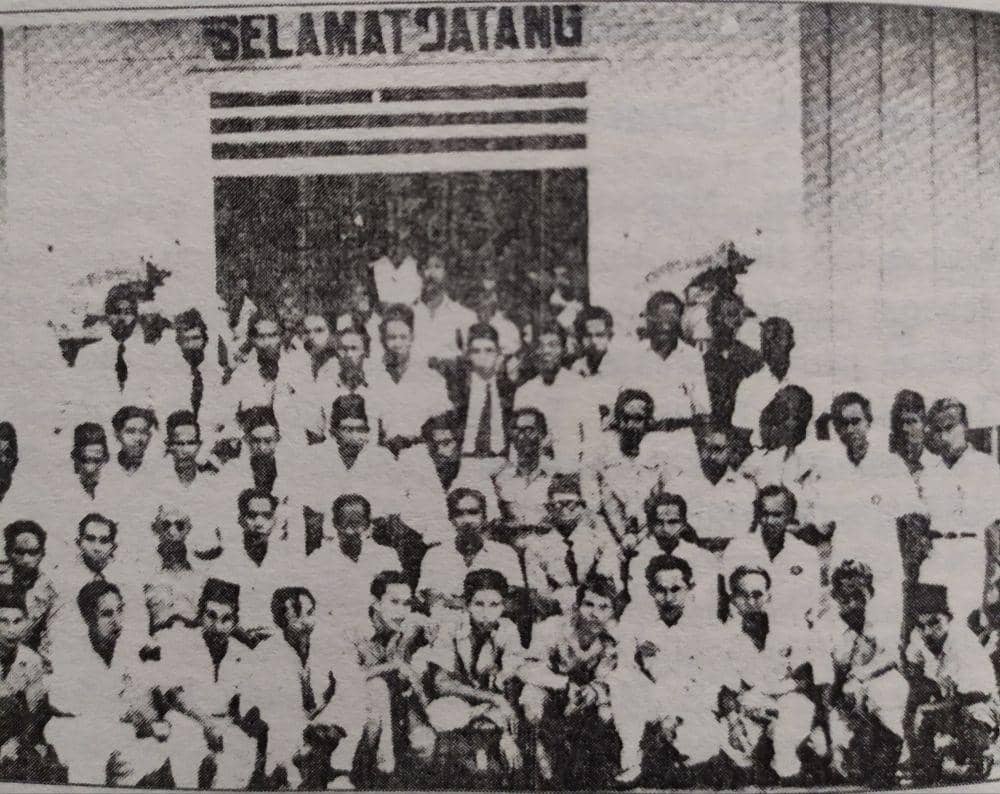 Para peserta Konferensi INI di Samarinda pada 1948 (Lasaloka-KSB/Muhammad Sarip)