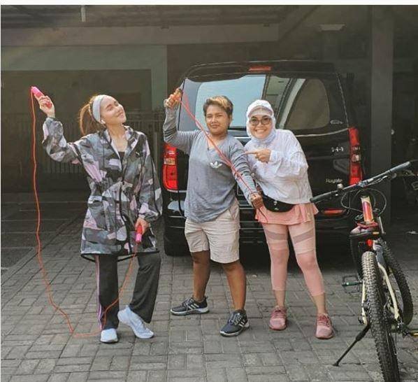 instagram.com/ayutingting92/