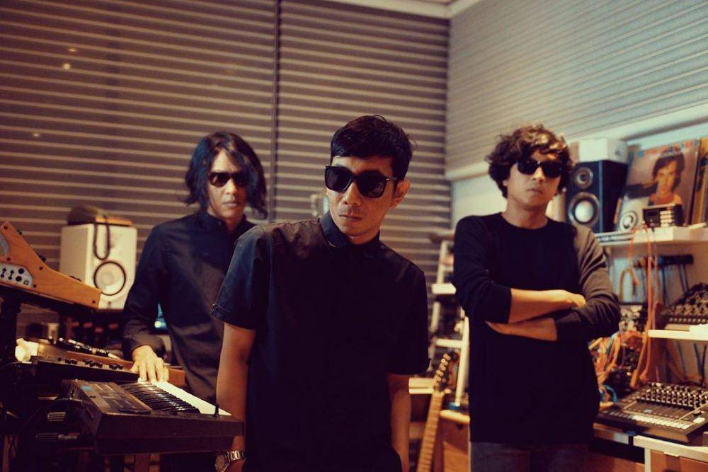 instagram.com/goodnightelectric