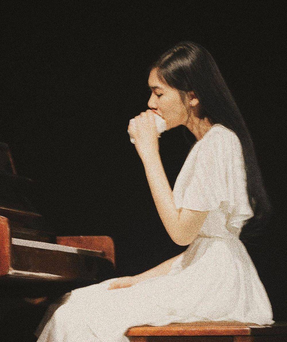 instagram.com/isyanasarasvati