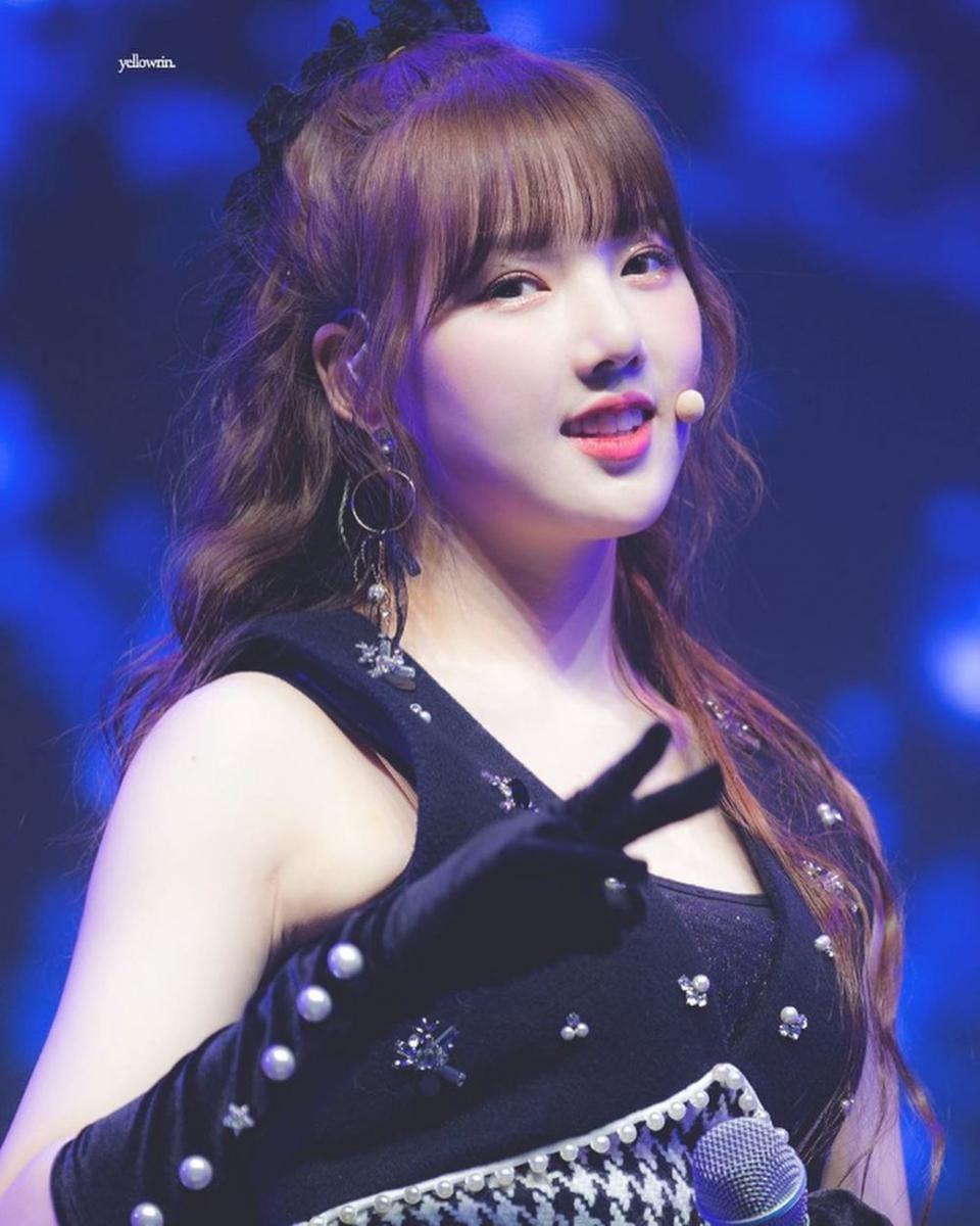 Instagram.com/ye_rin.gfriend
