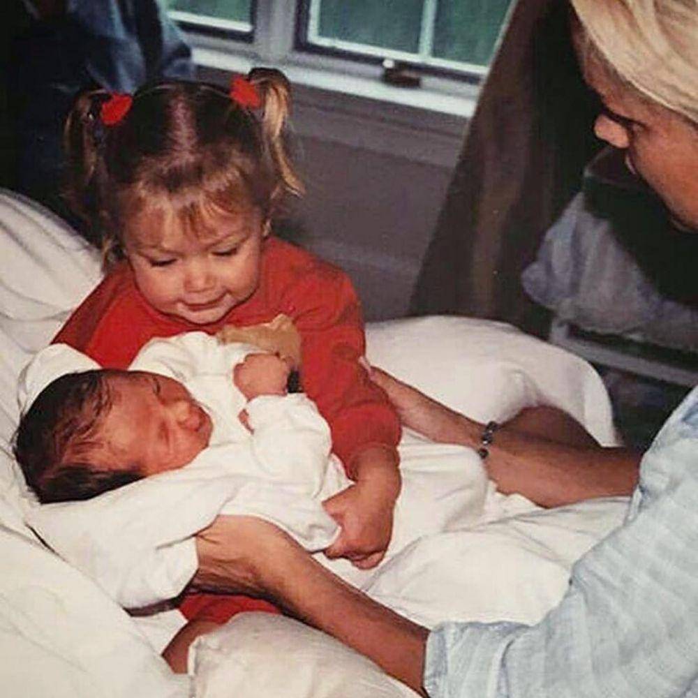 instagram.com/bellahadid