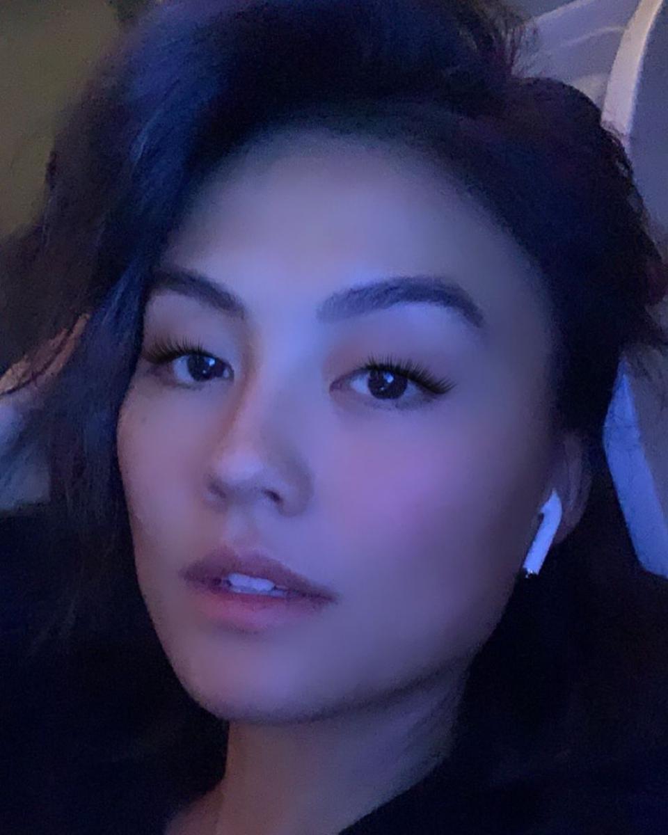 instagram.com/AGNEZ MO