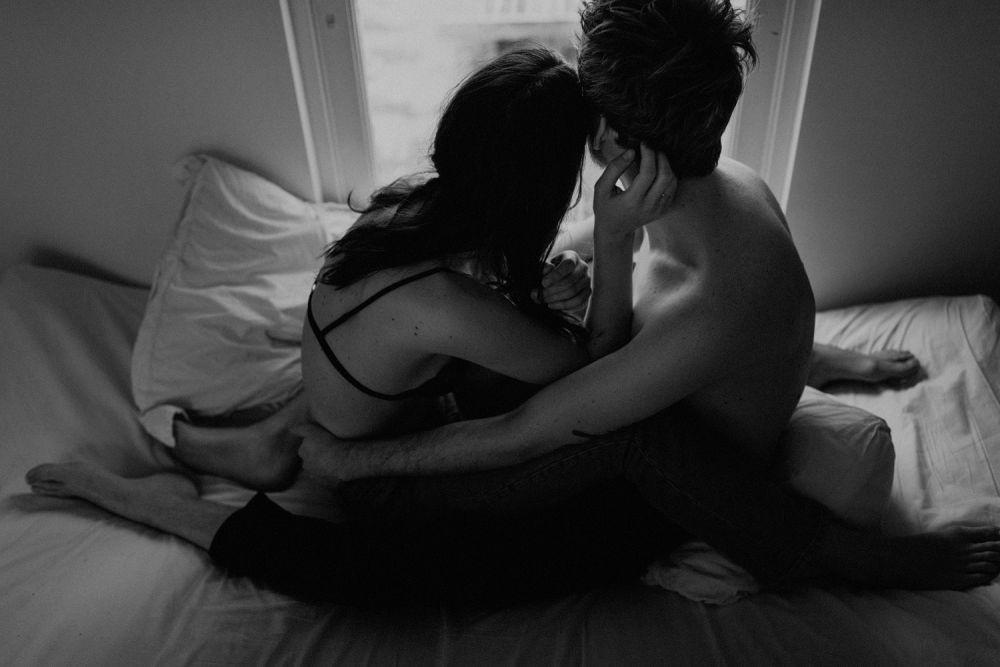 Si Dia Susah Orgasme di Ranjang? Bantu dengan 7 Cara Ini Saat Bercinta