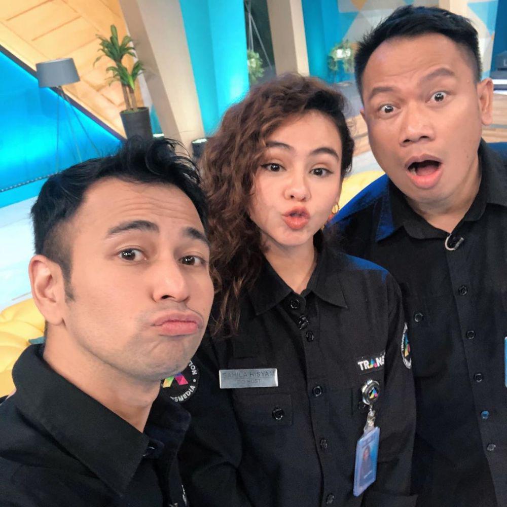 Instagram.com/vickyprasetyo777