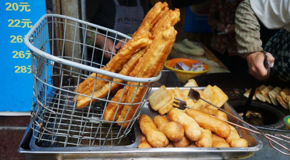 5 Tips Membuat Cakwe Mengembang, Gak Kalah Enak Dari Punya Abang-abang