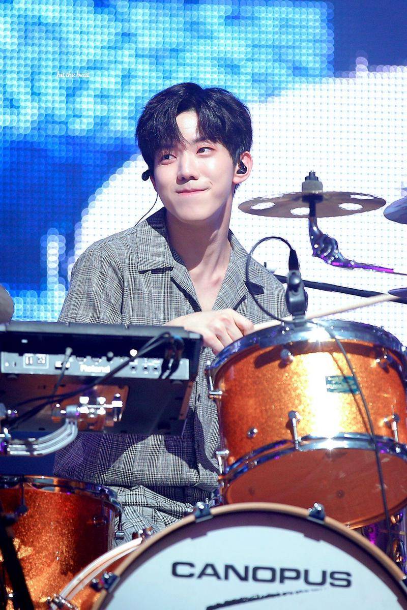 twitter.com/HTB_dowoon