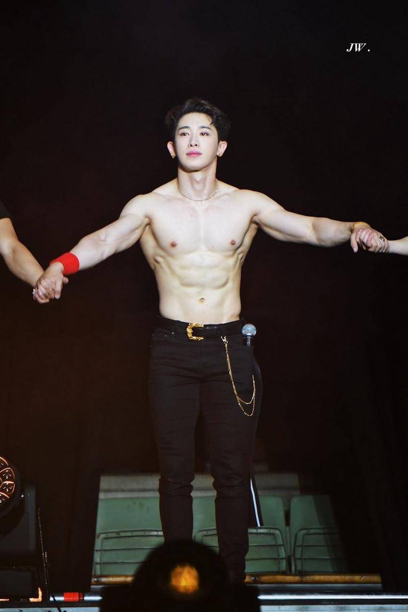 instagram.com/shin.wonho