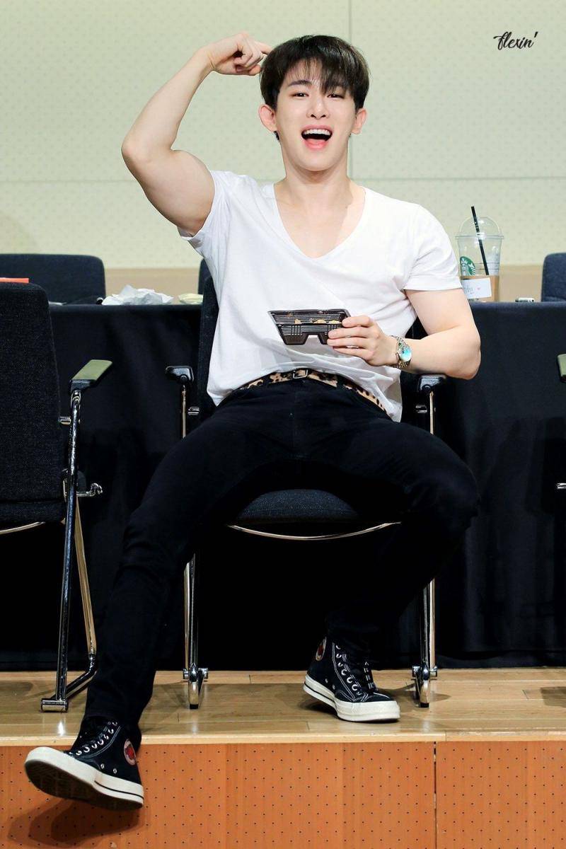 instagram.com/shin.wonho