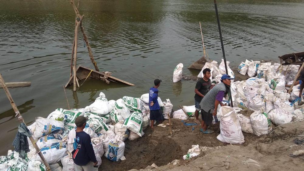 BPCB Trowulan Mulai Ekskavasi Tiga Perahu Baja di Lamongan