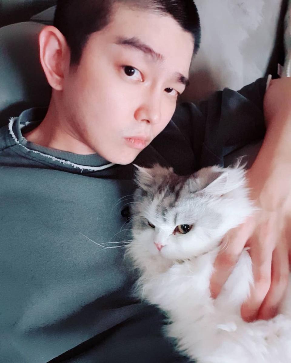 Instagram.com/yunkyunsang