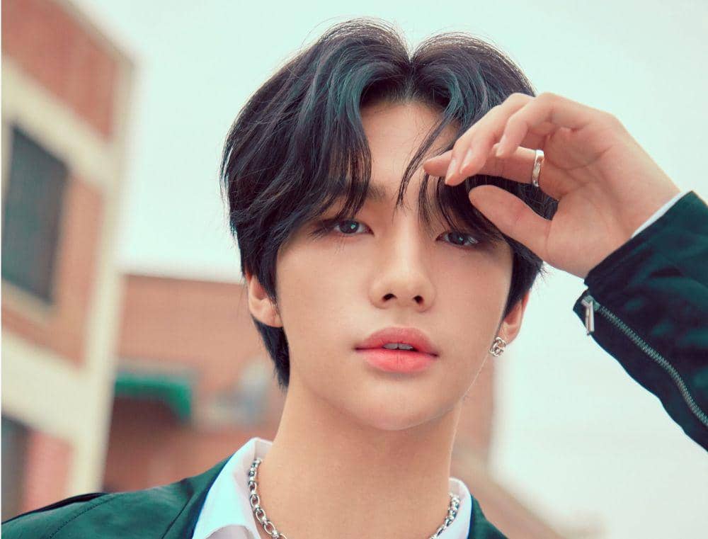 Punya Aura Bintang, 8 Idol Rookie Ini Jadi Pusat Perhatian di Panggung