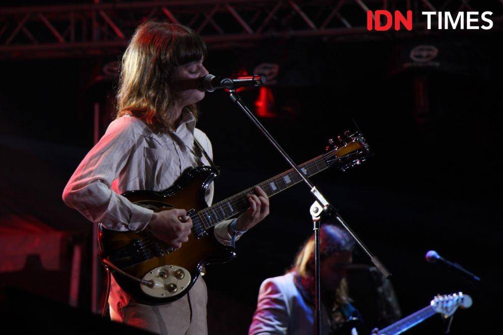 William Murray, lead singer FUR saat tampil dalam festival GUDFEST, di Helipad Parking Ground GBK Senayan, Jakarta, pada 3 November 2019. IDN Times/Nadia Umara