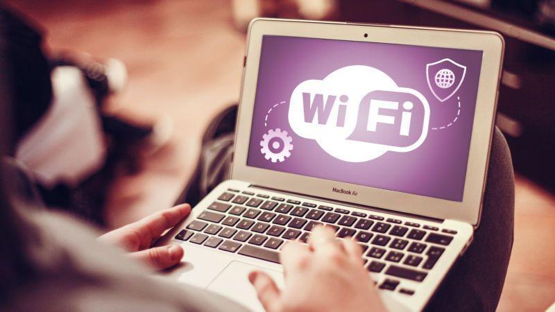 Jangan Lakukan 8 Hal Ini saat Pakai WiFi Publik, agar Koneksimu Aman