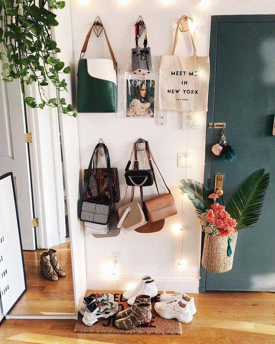 sogirlyblog.com
