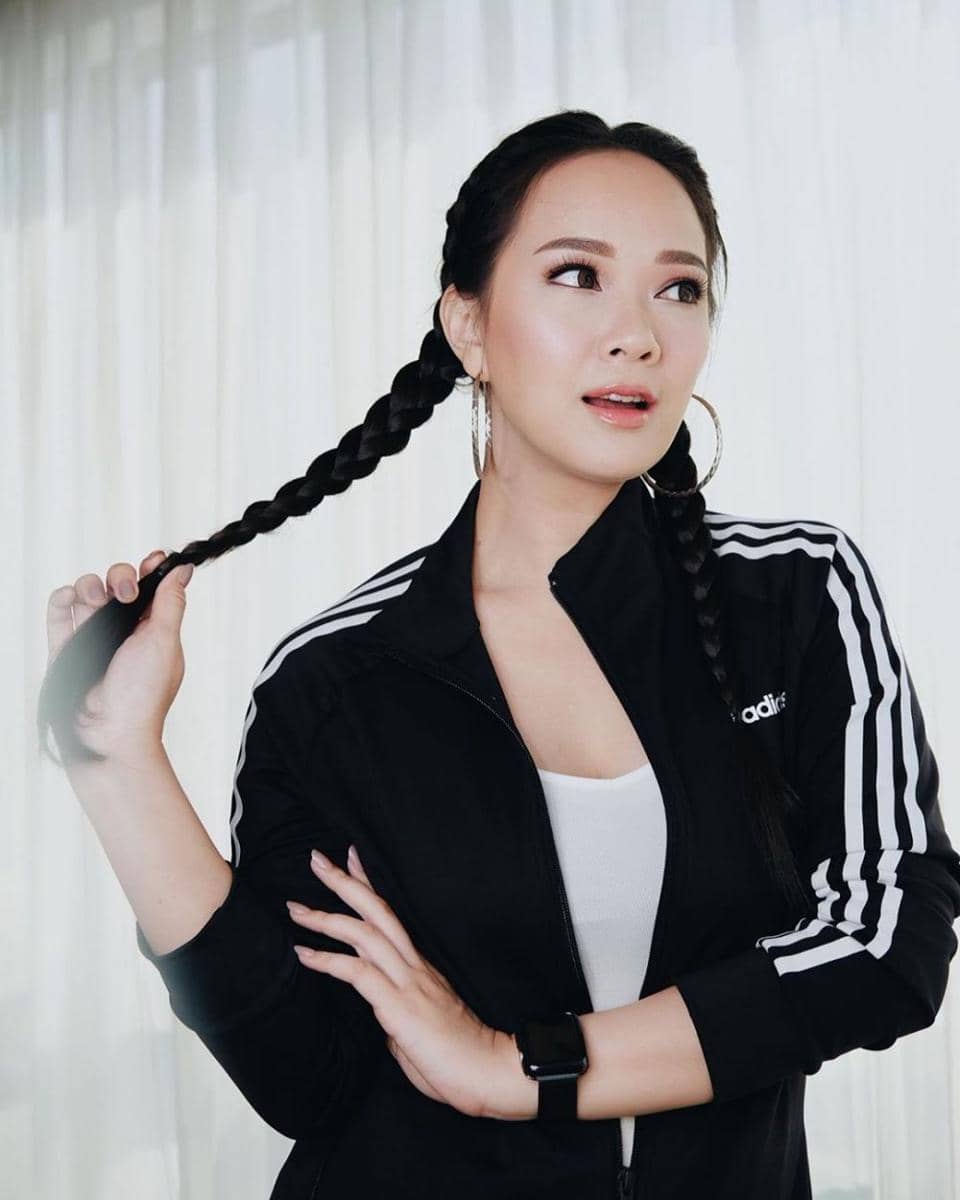 instagram.com/yuanitachrist