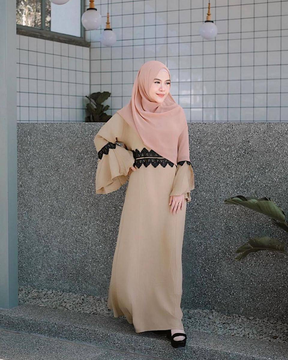 Instagram.com/shafiraeden