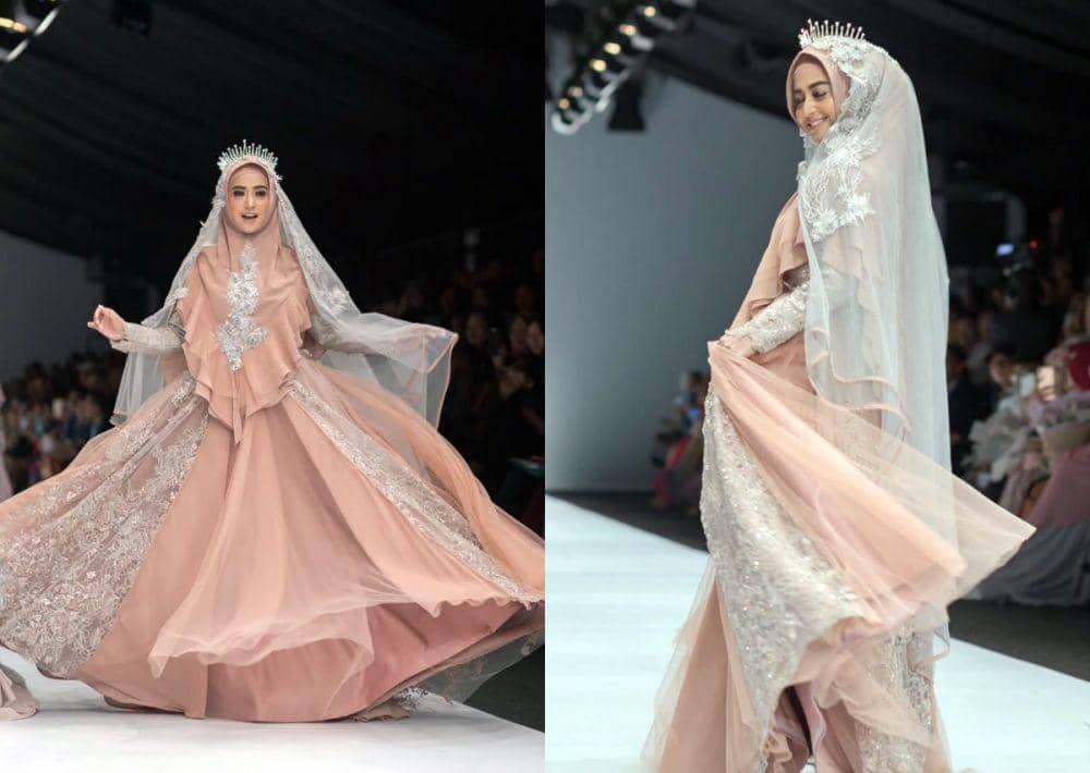 Biasa Tampil Berani, 9 Pesona Berbeda Dewi Perssik dengan Hijab Syar'i