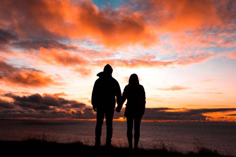 Bukan Naksir Biasa, Ini 5 Tanda Kamu Benar-benar Sedang Jatuh Cinta