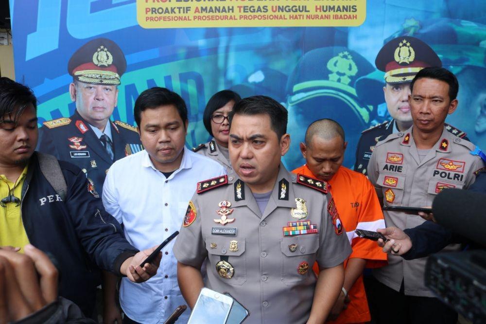 Kapolres Malang Kota, AKBP Dony Alexander saat giat rilis curanmor di Mapolres Malang Kota, Senin (4/11/2019). Dok Humas Polres Malang Kota.