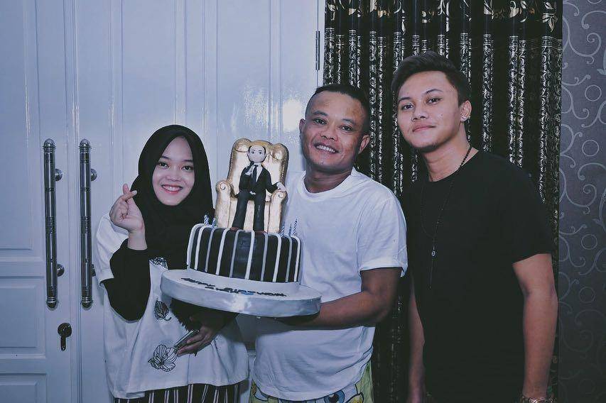 instagram.com/rizkyfbian/