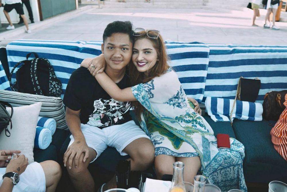 instagram.com/azriel_hermansyah/
