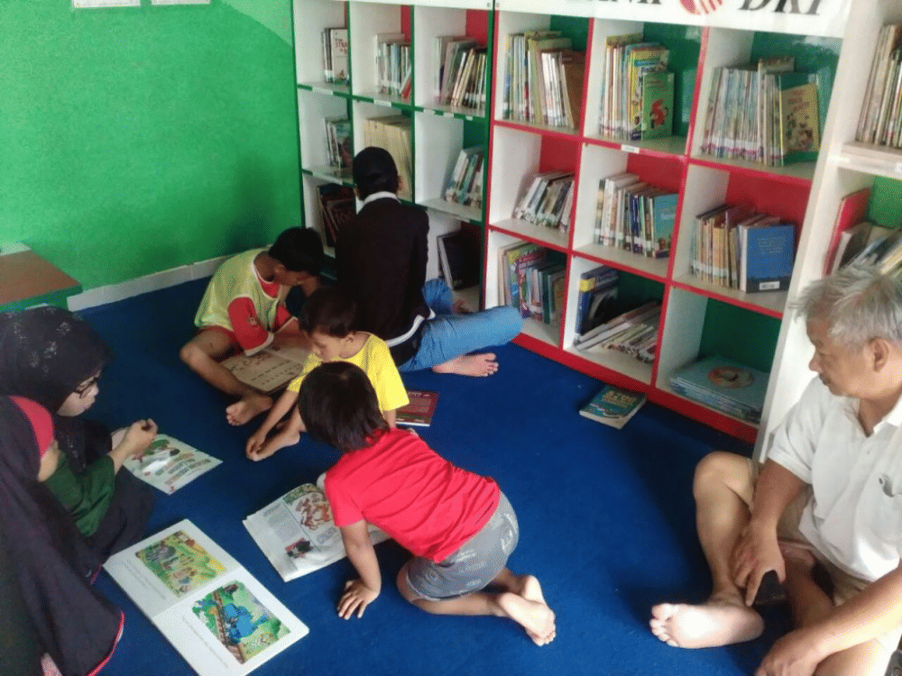 Taman Baca Masyarakat, Kian Dekatkan Anak dengan Kegiatan Literasi