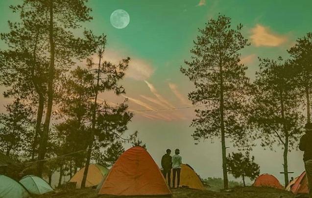 6 Destinasi Camping yang Asik dan Seru di Sekitar Kaki Gunung Ciremai
