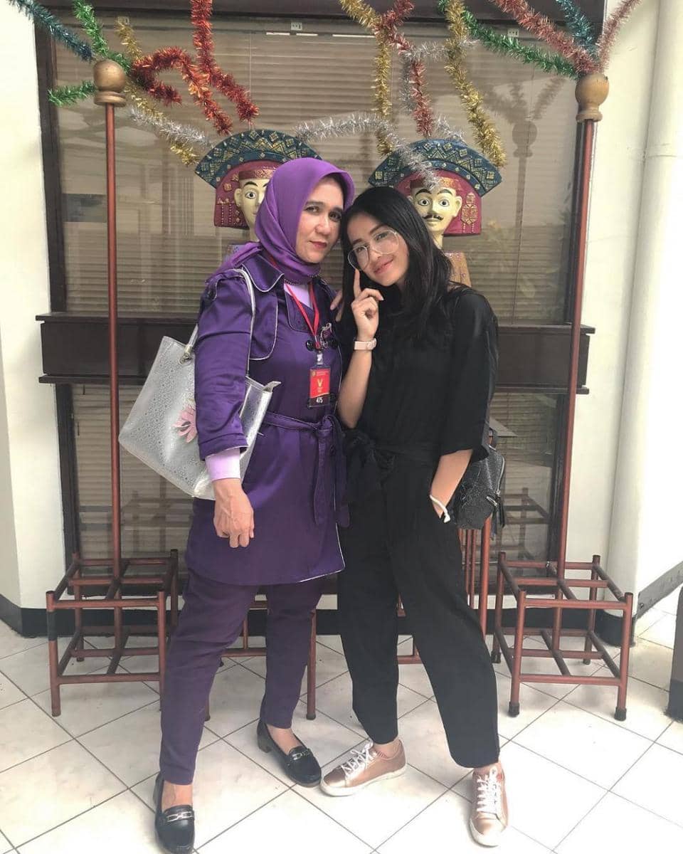 Instagram.com/deaaannisa