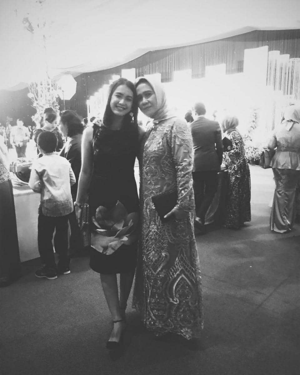 Instagram.com/deaaannisa