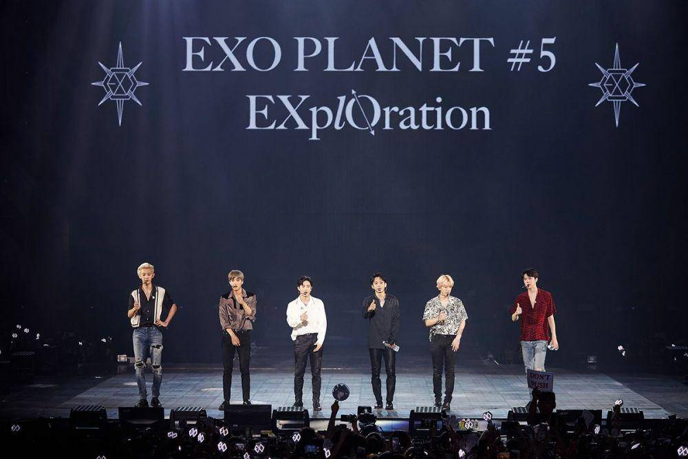 twitter.com/weareoneEXO