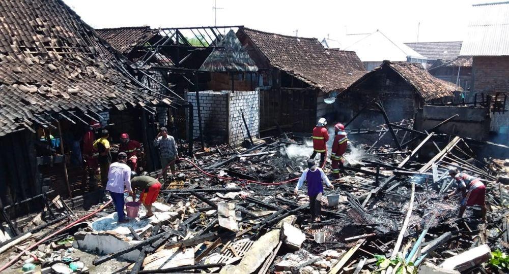 Rumah milik warga Bojonegoro hangus terbakar. IDN Times/Dok. BPBD Kabupaten Bojonegoro